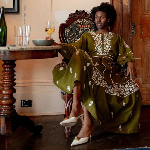 Sue Sartor Jewel Neck Sue Sartor Flounce Dark Matcha Green Embroidered Dress - Picture 2 of 10